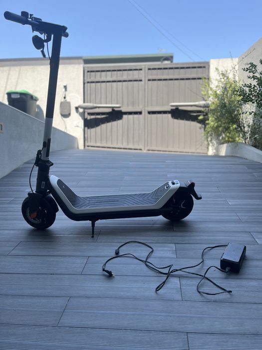Trotinete Eléctrica NIU KQi3 Sport branca - Usada