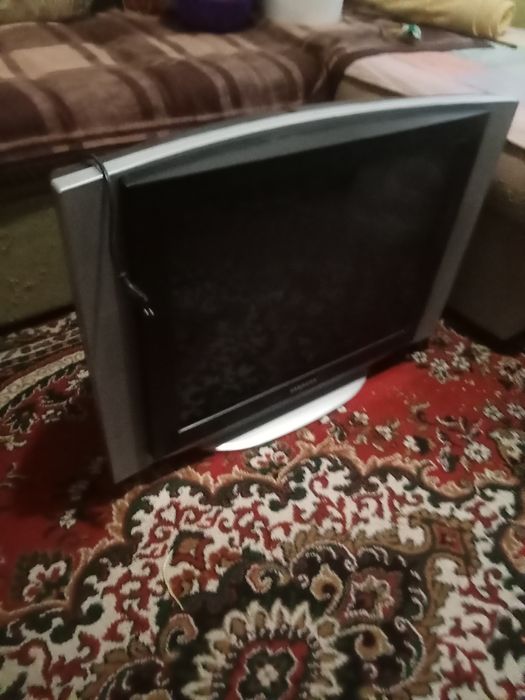 Продам телевизор