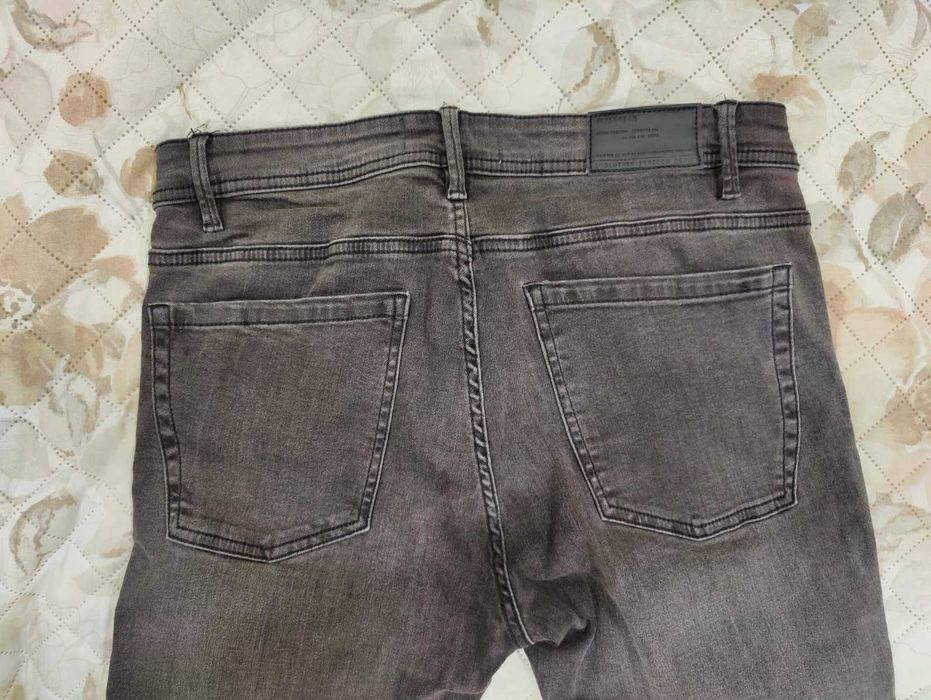 Calças de ganga Pull & Bear tam. 32/42 em excelente estado
