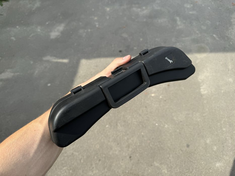 Кейс для інструменту Audi a4 b7 набор інструментів віділення оригінал