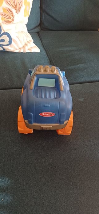 Carro Playskoll em otimo estado