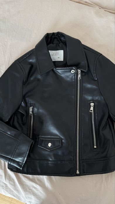 Шкірянка косуха шкіряна куртка Zara 122 см 6-7 років стан як новий