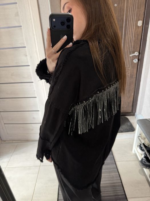 Весняні куртки/ бомбери