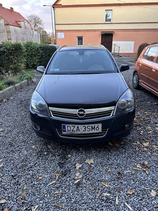 Opel Astra H 1.8 140km do remontu