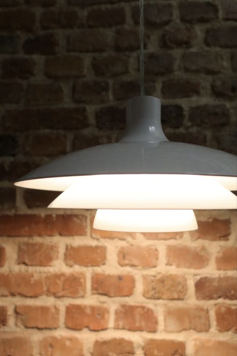 Biała duńska lampa wisząca space age mid century