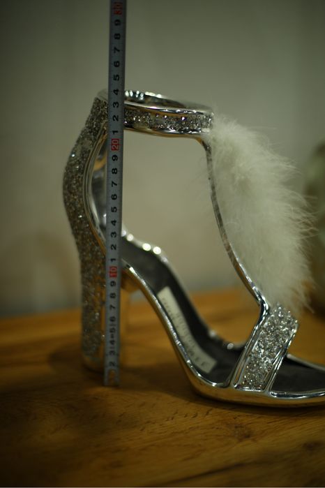 Декоративний босоніжок з кераміки