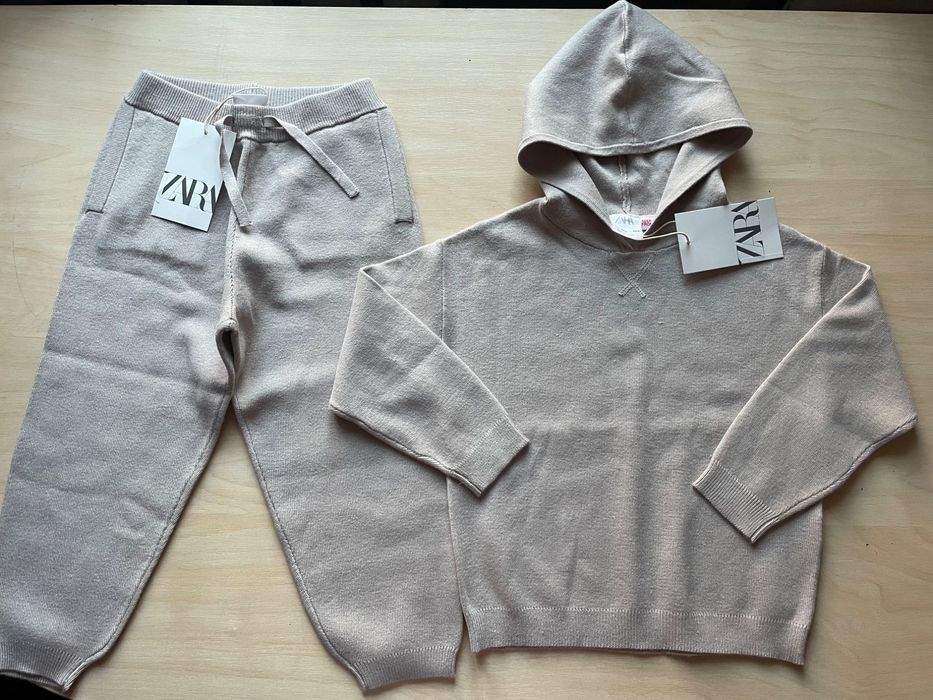 Дитячий костюм Zara 104р