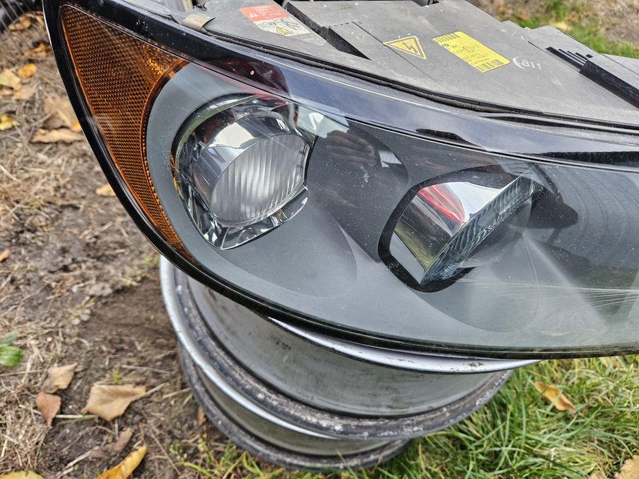 Lampa Prawa Przód Volvo S40 V50 Xenon EU Przedlift