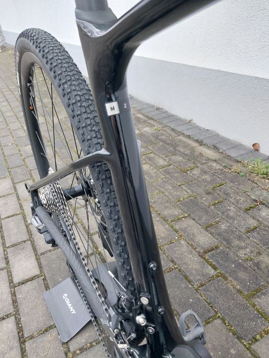 Giant Revolt Advanced 2 M 2025