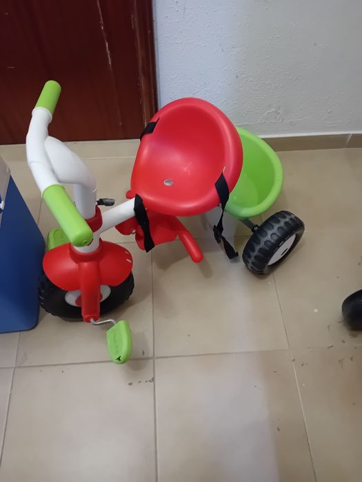 Vendo 2 Triciclos 20euros cada