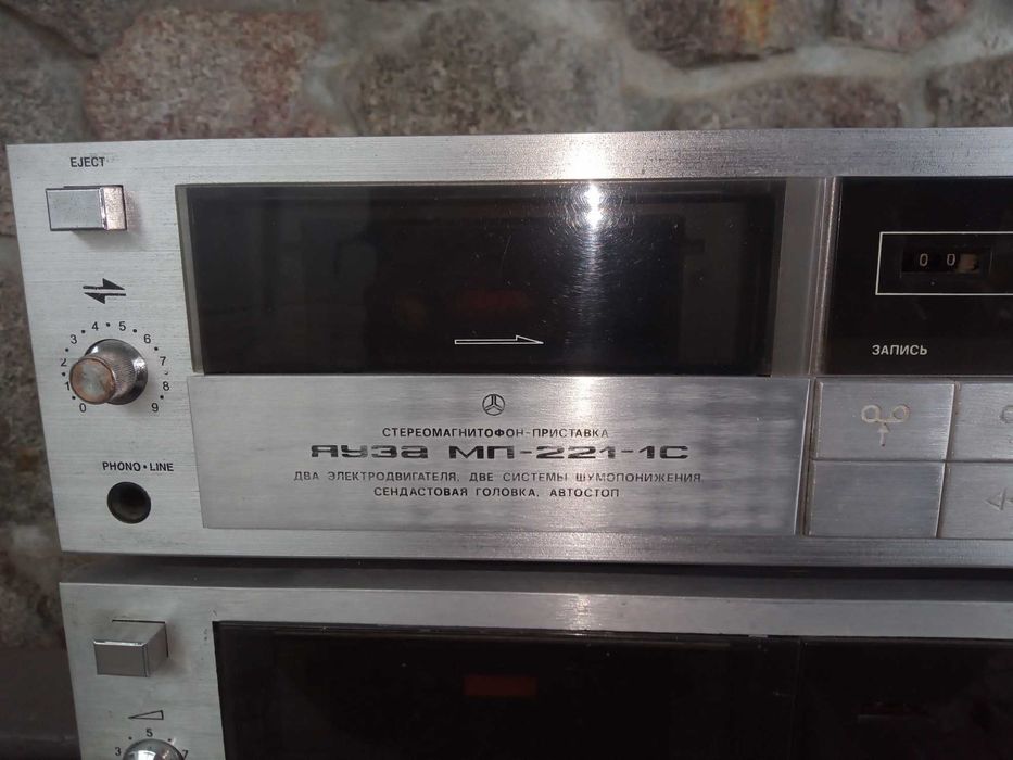 Касетная дека TEAC V-600