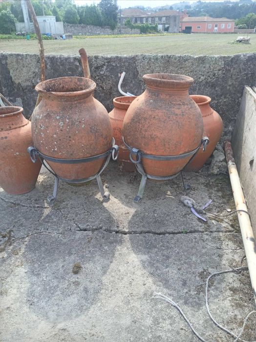 Pote Grande de Barro antigos
