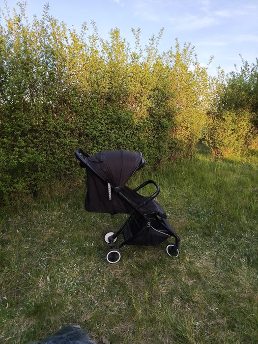Wózek spacerowy kompaktowy lekki Skiddou Espoo plus