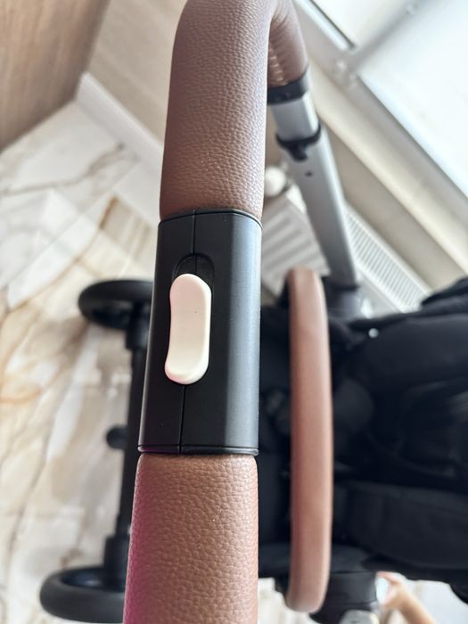 Cybex Balios S Lux SLV Deep Black (люлька, прогулка, автокрісло)