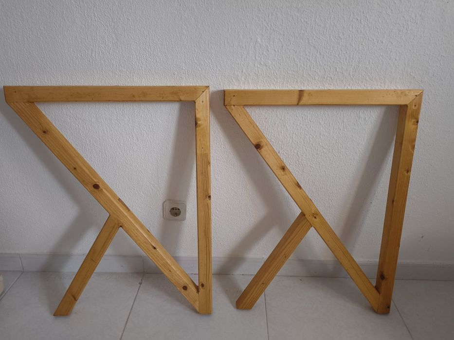 Pernas de mesa, de madeira