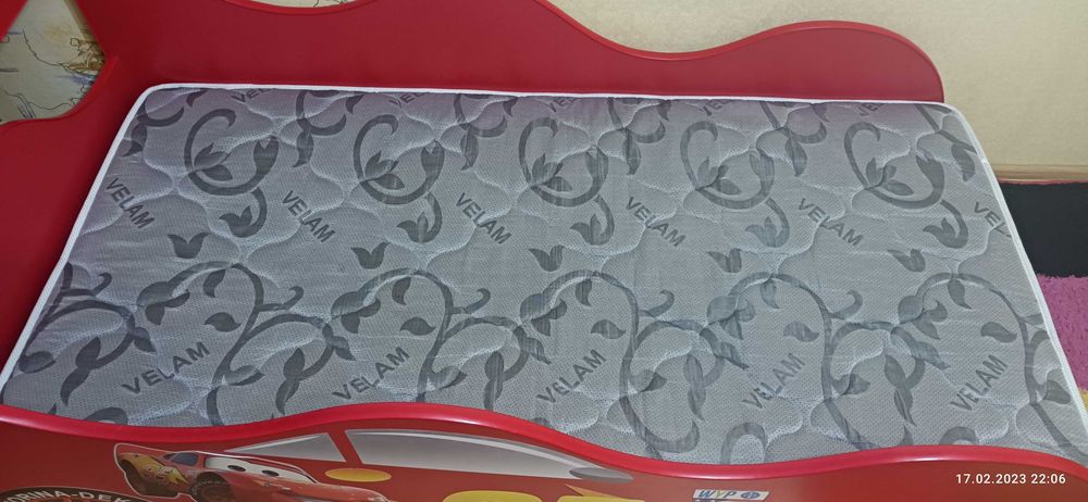 Дитяче ліжечко машинка маквін