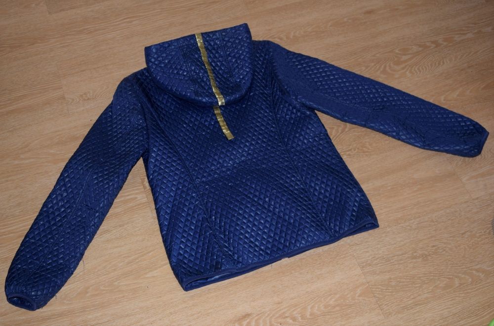 Куртка ветровка женская демисезонная