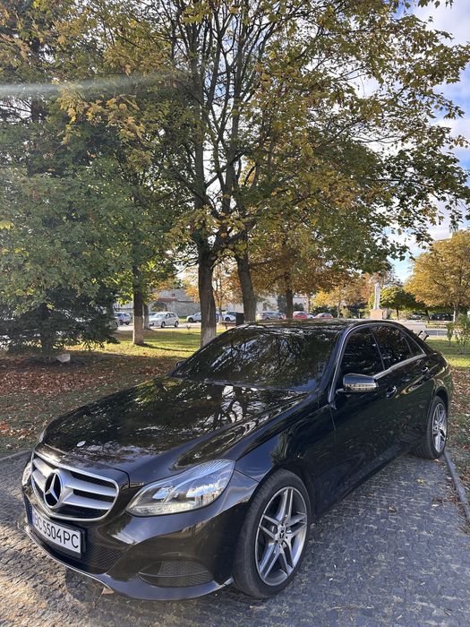 Mercedes-Benz 212