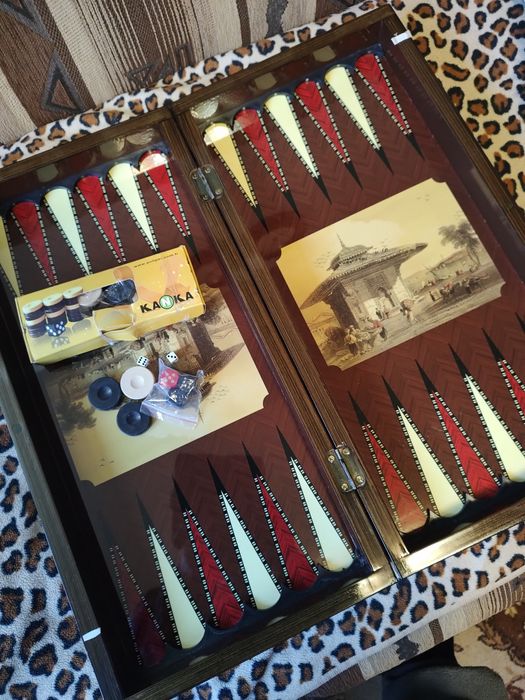 Турецькі дерев'яні лаковані нарди"Стамбул"50*50см