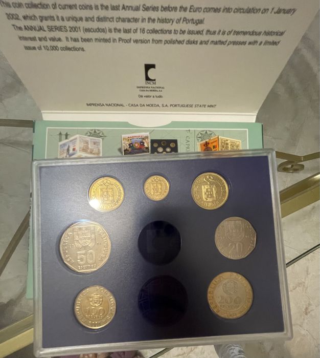 Escudo - ultima colecão de moedas correntes - 2001
