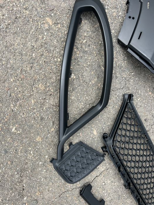 Бампер Jeep Cherokee 2018 trailhawk бампер чероки траилхавк