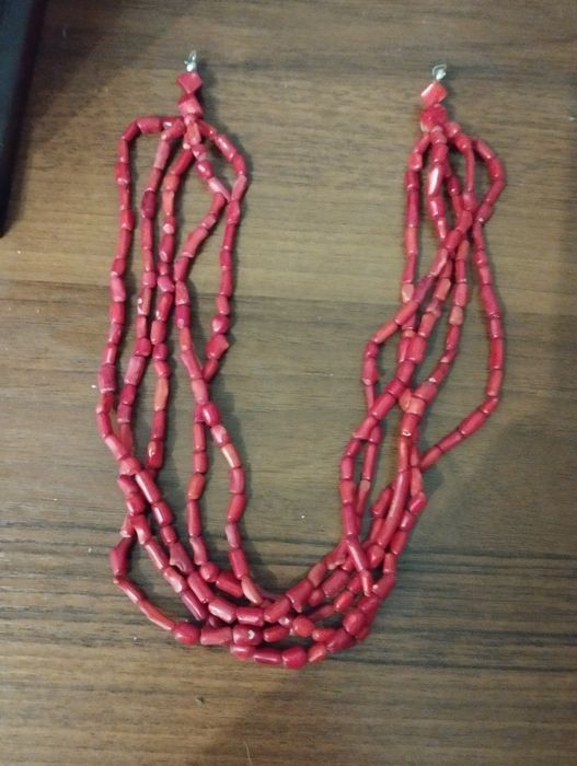 Коралові намисто старе