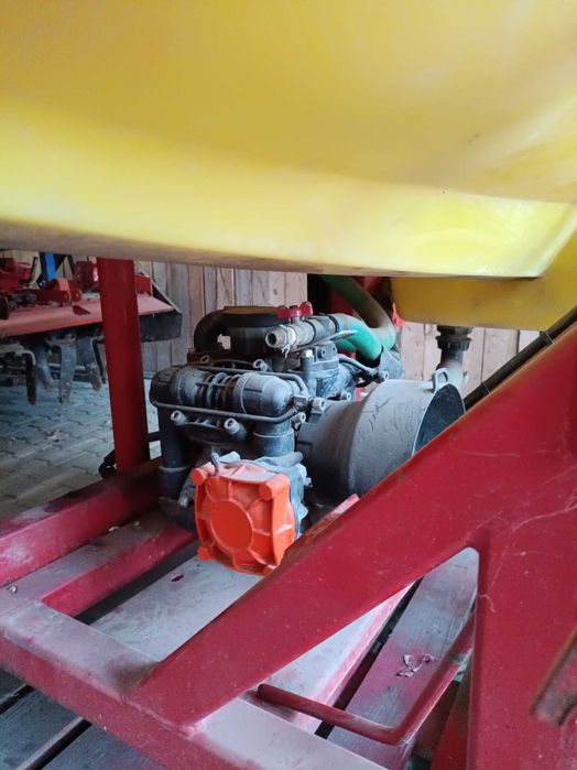 Opryskiwacz M.BEYNE 1200 l. / 24m.