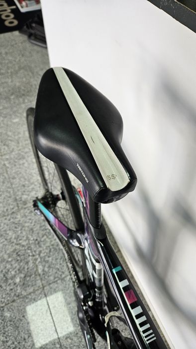 LIV Avow bicicleta triatlo/tt