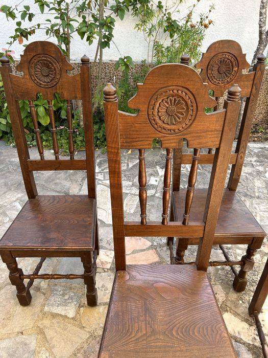 6 Cadeiras em madeira