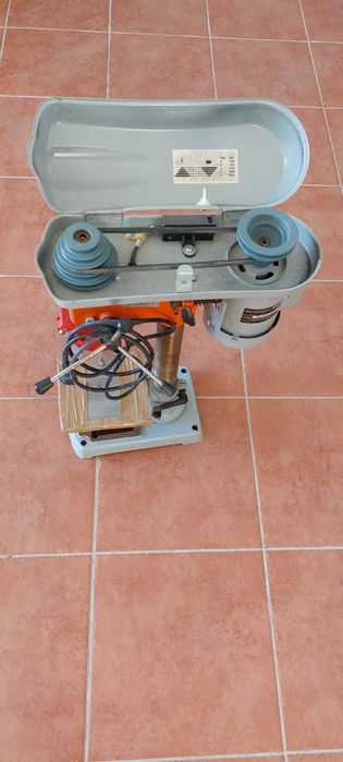 Berbequim de bancada Einhell