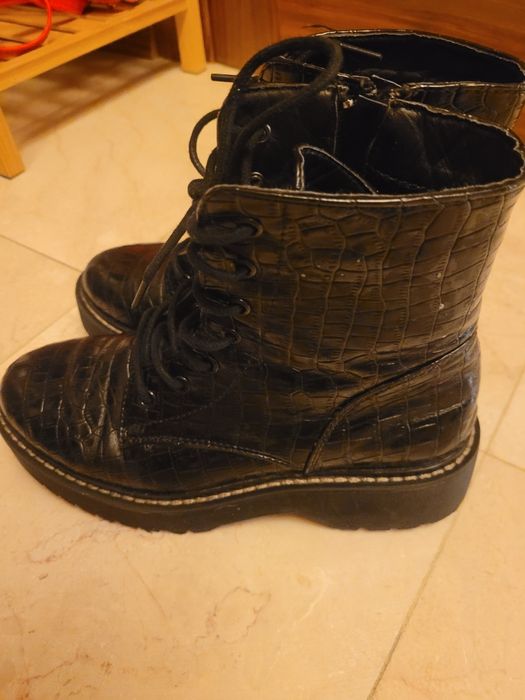 Buty 37 struktura