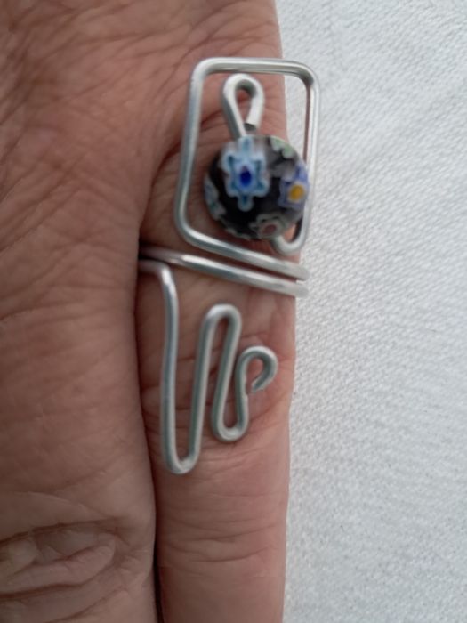 Anel Artesanal Handmade em Alumínio com Cristal Murano Escuro (Tam. 17.2 mm)