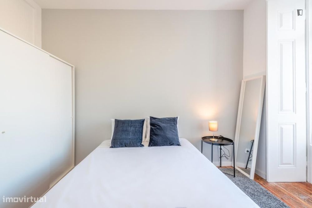 Quarto - localizado em Mouraria Lisbon