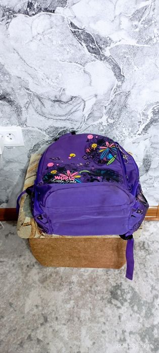 Рюкзак для дівчинки