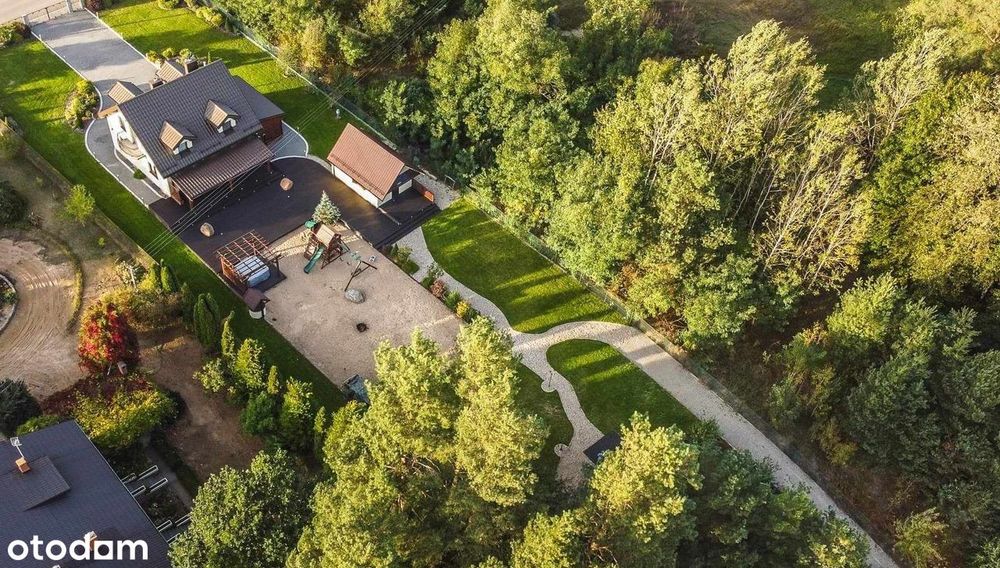 Wyjątkowy i elegancki dom wolnostojący ze schronem i rzeczką