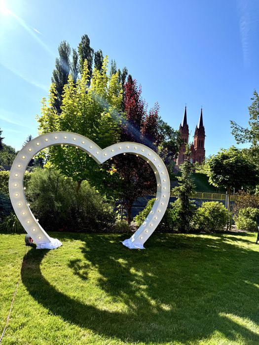 Duże Serce LED na wynajem | ścianka na wesele | napis Miłość - LOVE