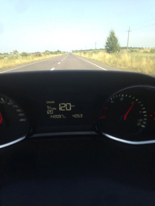 Peugeot 308 sw .