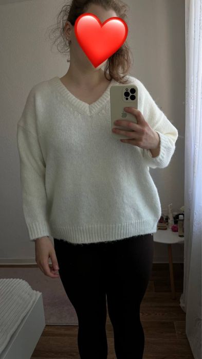Женский белый свитер/кофта