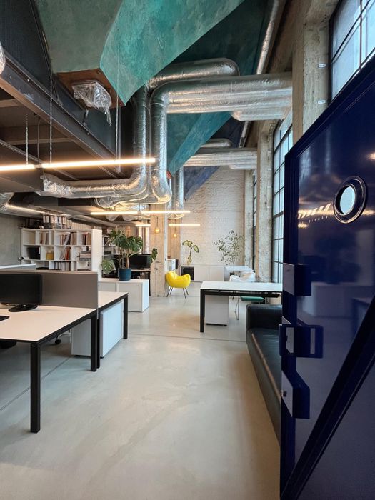 Biurko premium w Kotłownia Coworking LOFT - Jeżyce / Ogrody Poznań