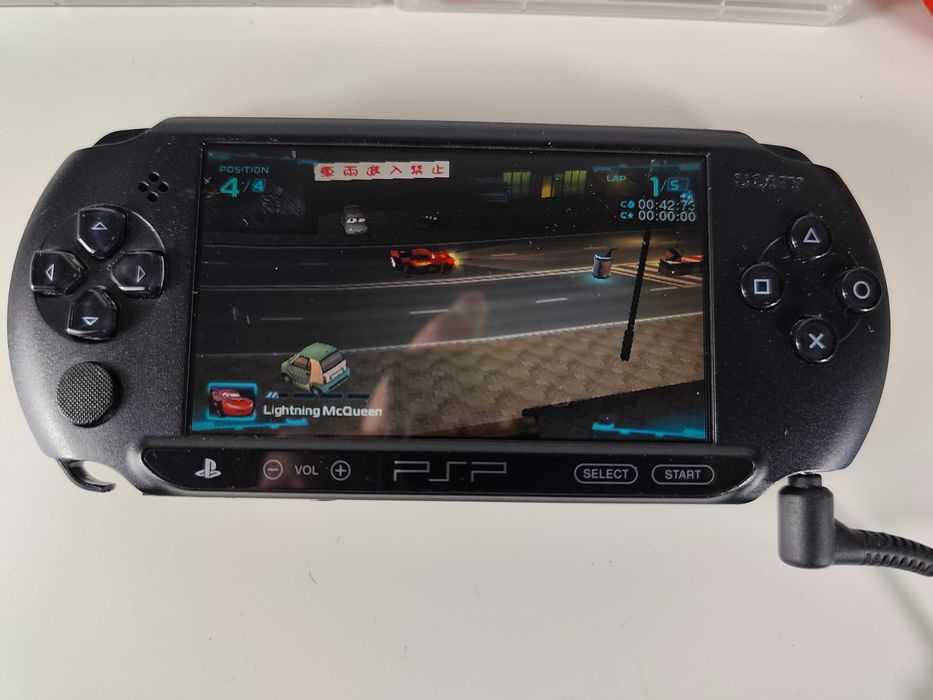 Consola Playstation Portable + 7 Jogos