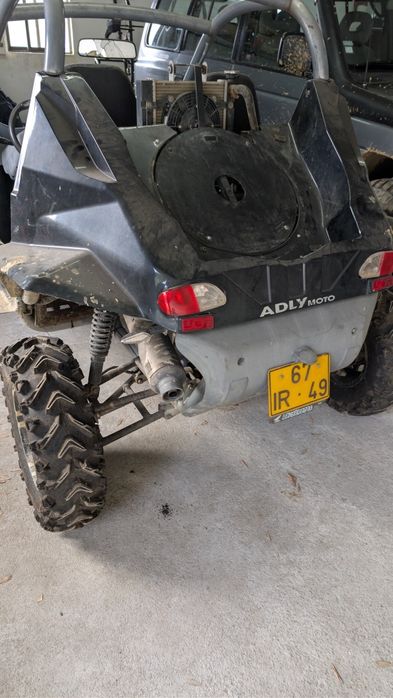 Adly 500 com documentos