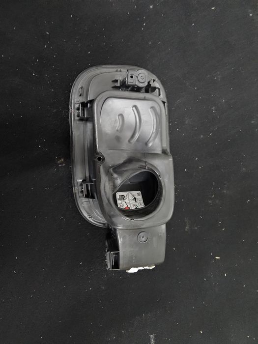 Klapka wlewu paliwa Ford Kuga MK3 kolor UL , EL