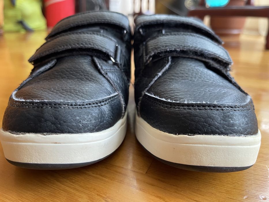 Кроссовки туфли Levis оригинал р35   22.5см