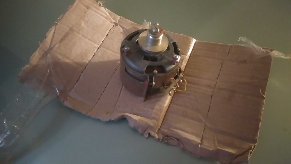 двигун электро до магнитофона