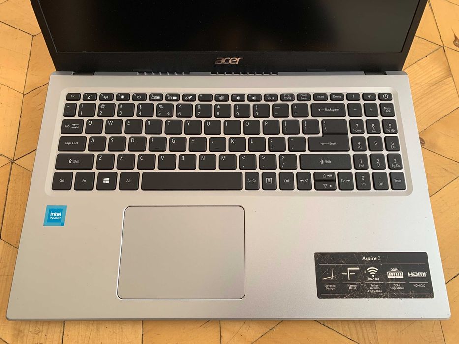 Laptop Acer intel DDR4-8GB SSD-256GB Bateria 6H Zadbany !!