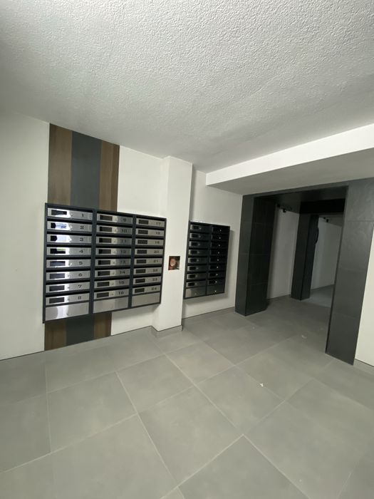 Продам 1 кімнатну квартиру у стані сирця поруч озера та парку
