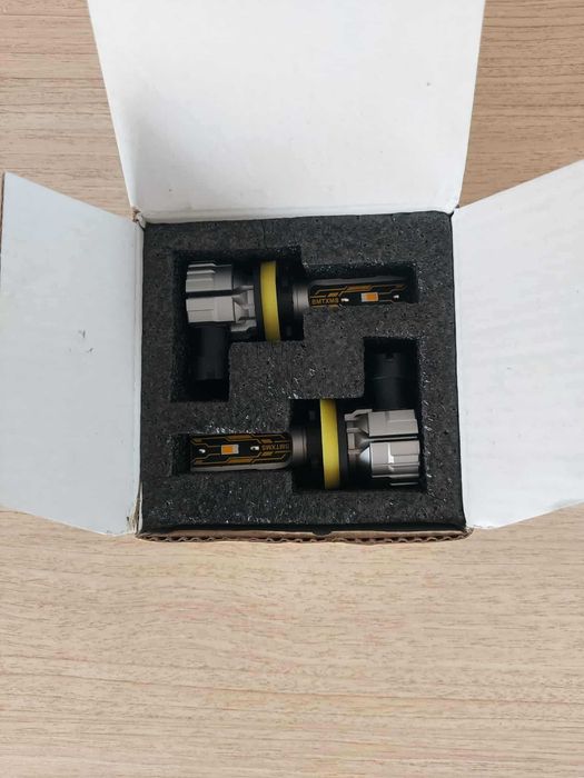 Samochodowe Żarówki LED H11 w aluminiowej oprawie komplet 2 szt.