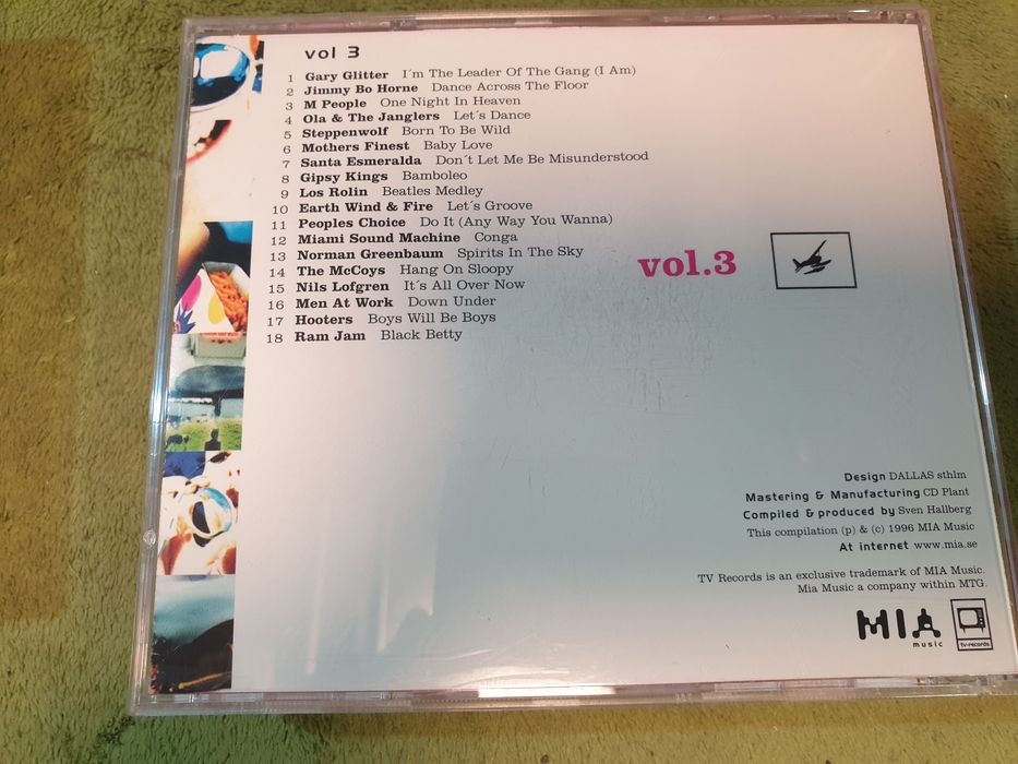 6 płyt CD różni wykonawcy.
