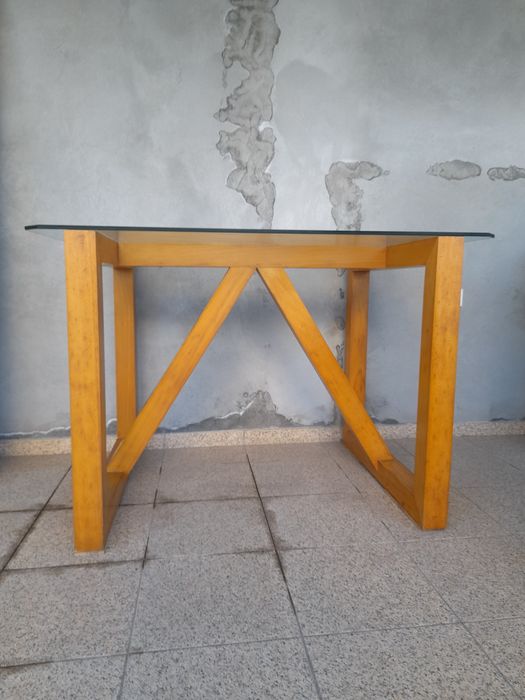 Mesa para loja madeira de faia com tampo vidro