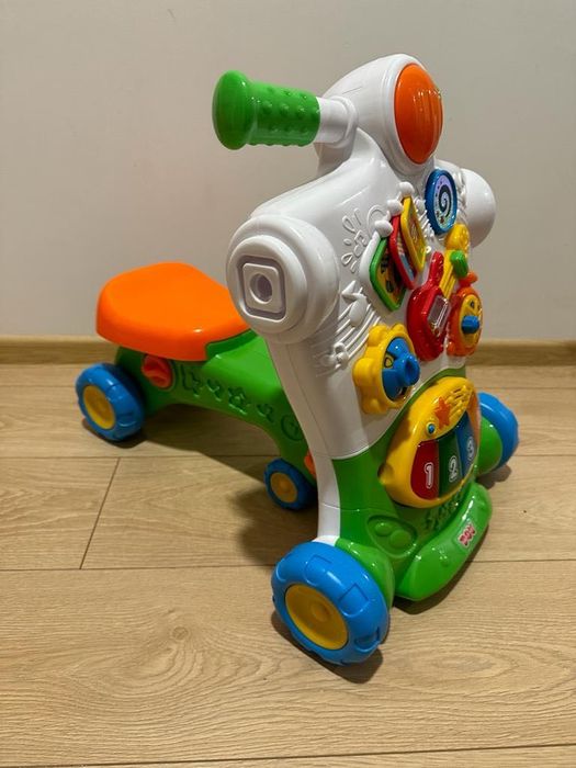 Chodzik, pchacz, jeździ gra